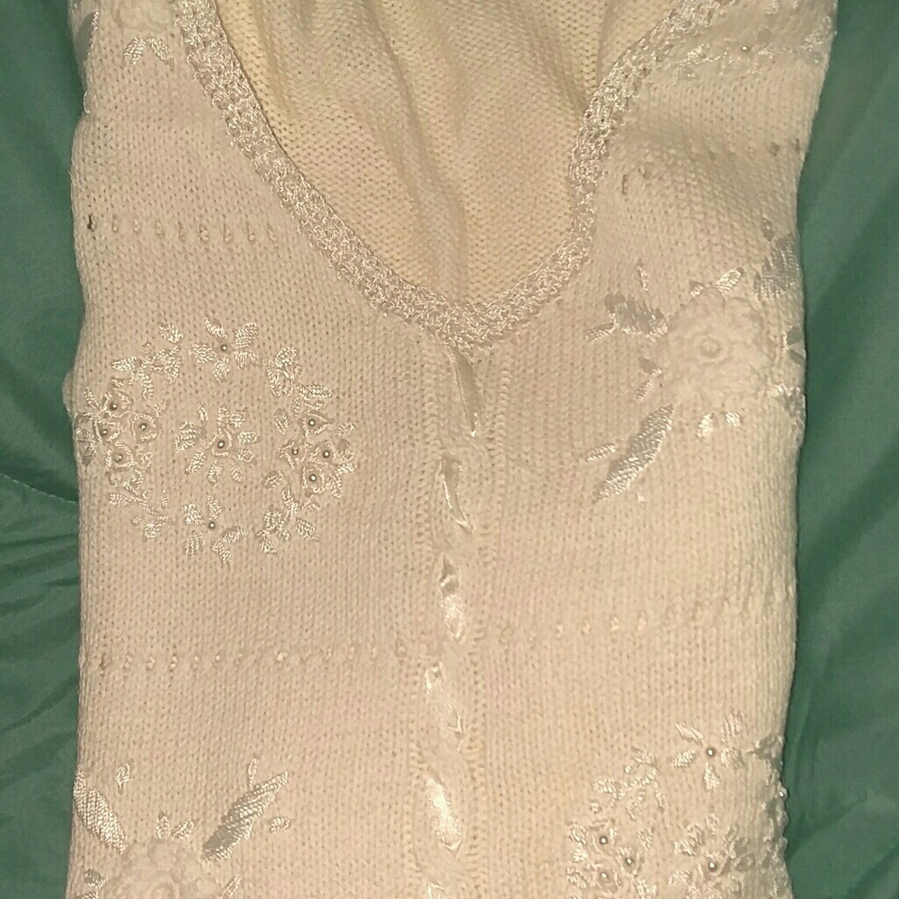 Blair Boutique White Pullover Sweater, Size XLG
